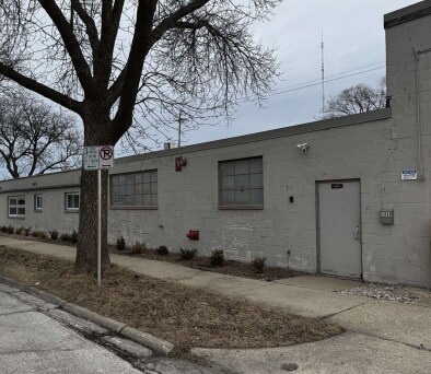 More Photos Of 3888 N 1st St, Milwaukee Warehouse For Sale