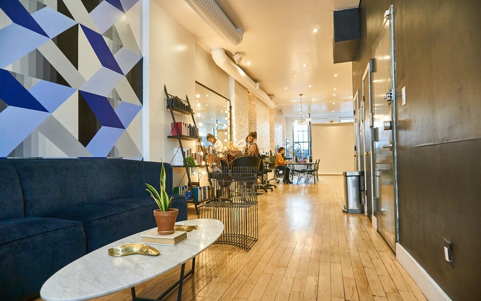 More Photos Of 111 W 17th St, New York Storefront Retail Office For Lease