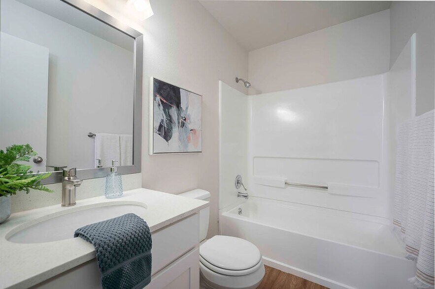 More Photos Of 275 S Fort Ln, Layton Apartments For Sale