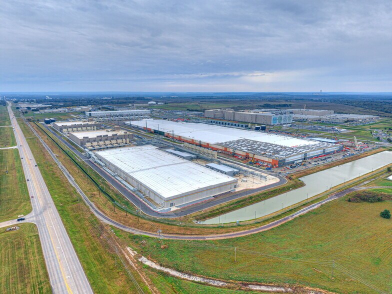 More Photos Of 1220 SE 9th St, Pryor Apartments For Sale