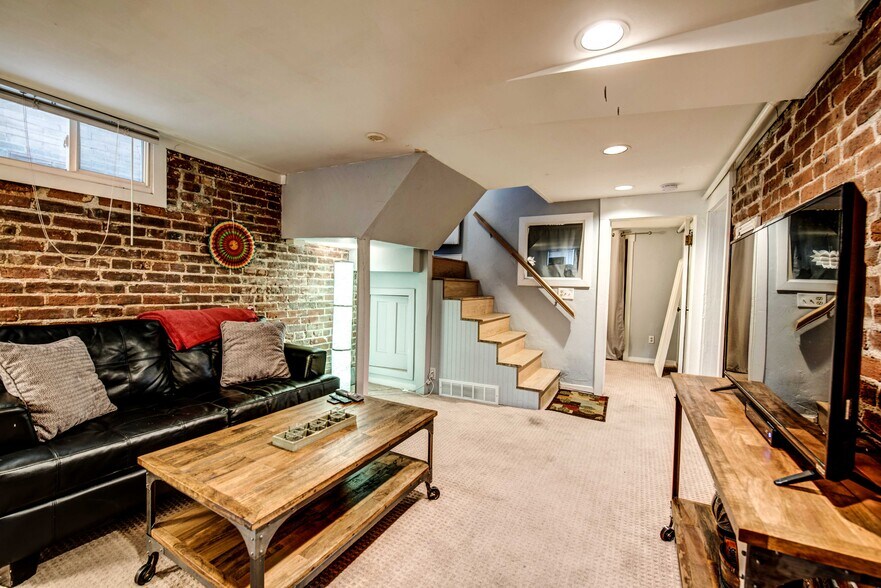 More Photos Of 1225 N Clarkson St, Denver Apartments For Sale