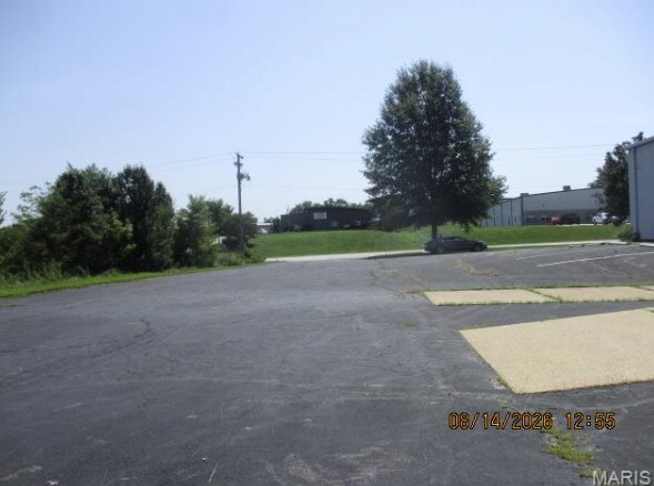 More Photos Of 9 Progress Pky, Union Industrial For Lease