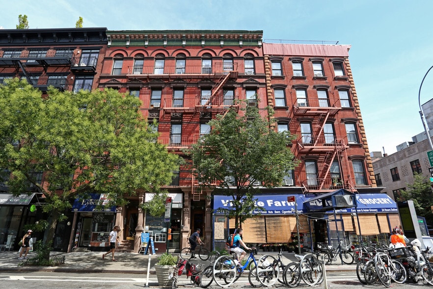 More Photos Of 150 2nd Ave, New York Apartments For Lease