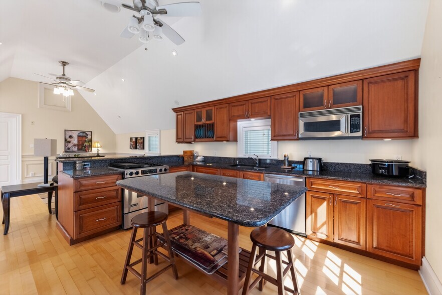 More Photos Of 78 Todds Point Rd, Dufferin Parish Specialty For Sale