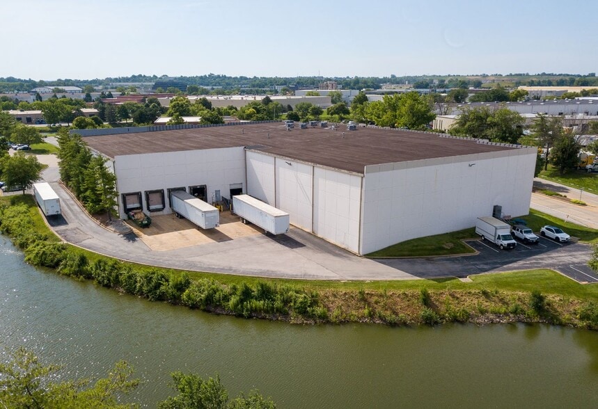 More Photos Of 13735 Lakefront Dr, Earth City Warehouse For Sale
