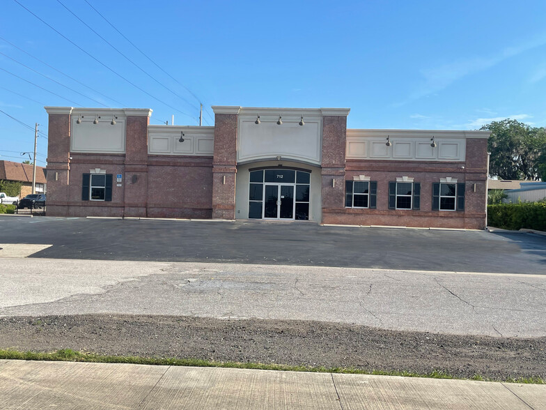 Primary Photo Of 712 S 14th St, Leesburg Office For Sale