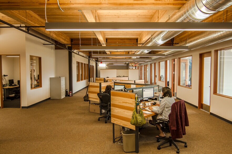 More Photos Of 603 Portway Ave, Hood River Loft Creative Space For Lease