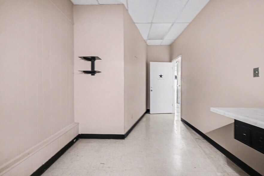 More Photos Of 136 W Virginia Ave, Bessemer City Storefront Retail Office For Sale