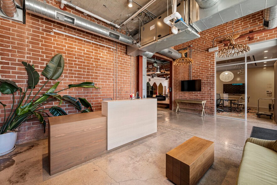 More Photos Of 4094 Glencoe Ave, Marina del Rey Loft Creative Space For Lease