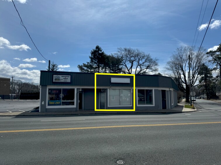 More Photos Of 363-365 Boston Rd, Springfield Storefront For Lease