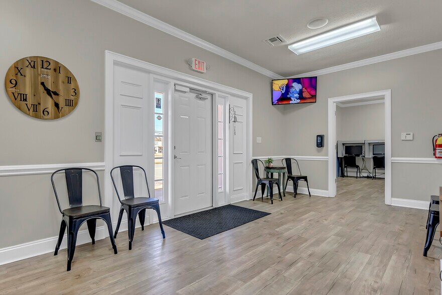 More Photos Of 1501 US Highway 19 S, Leesburg Office For Sale