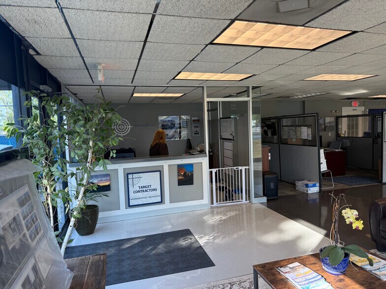 More Photos Of 9797 Highway 78, Ladson Light Distribution For Lease