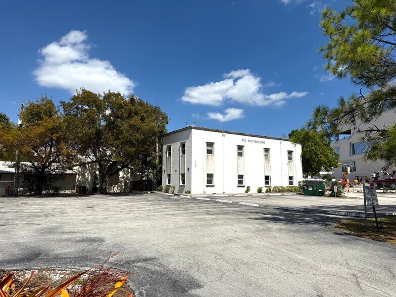 More Photos Of 1960 NE 47th St, Fort Lauderdale Medical For Sale