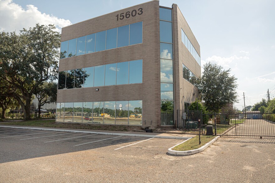 More Photos Of 15603 Kuykendahl Rd, Houston Office For Lease