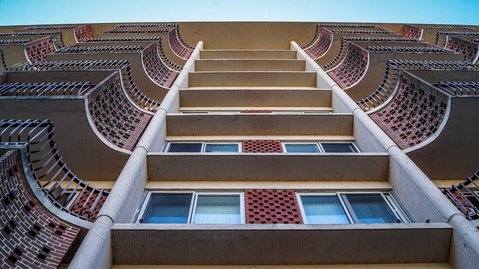 More Photos Of 101-103 G St SW, Washington Apartments For Sale