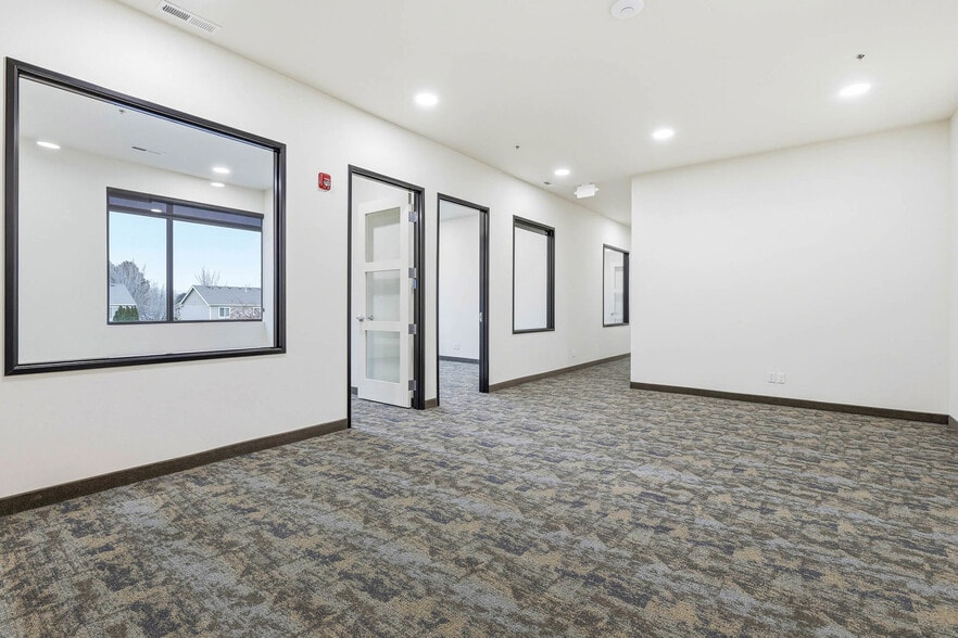 More Photos Of 30 S Louisiana St, Kennewick Loft Creative Space For Lease