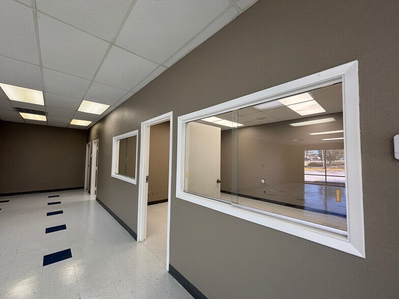 More Photos Of 920 W Loop 281, Longview Freestanding For Lease