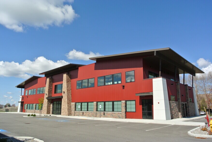 More Photos Of 2780 N Eagle Ln, Liberty Lake Office For Lease