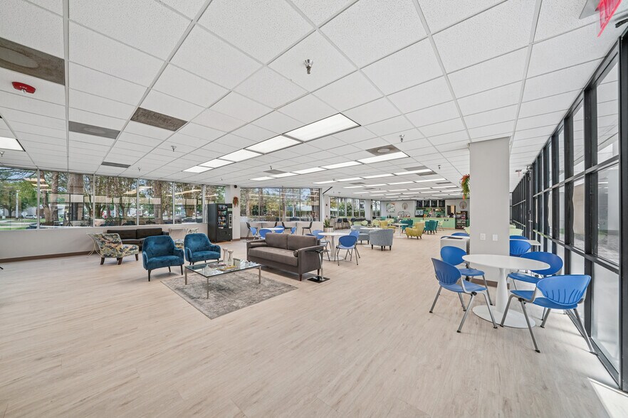 More Photos Of 1150 Gemini St, Houston Office For Lease