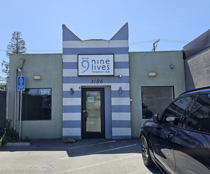 Primary Photo Of 3106 Rolison Rd, Redwood City Freestanding For Sale