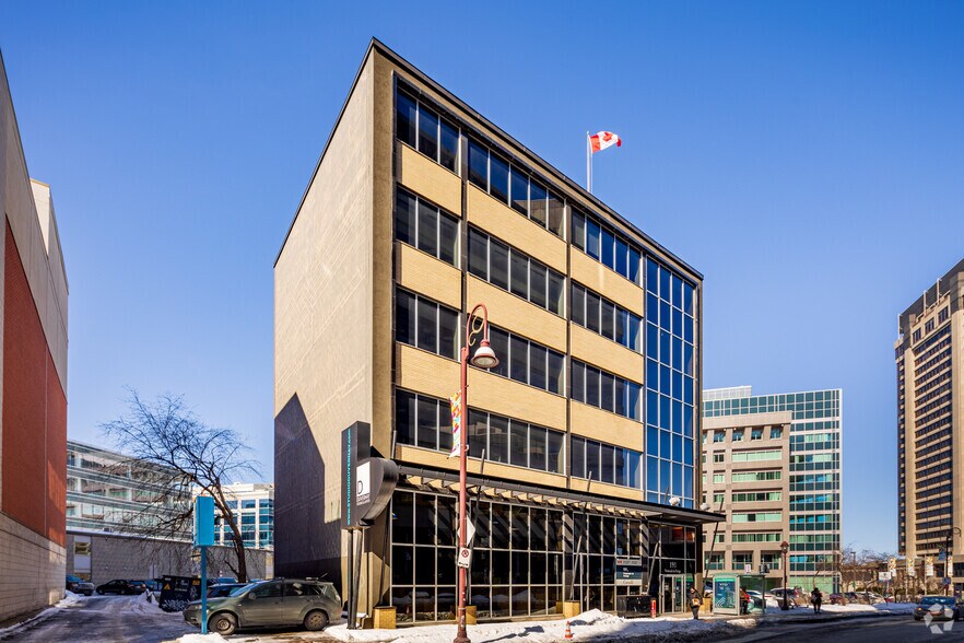 More Photos Of 191 Prom Du Portage, Gatineau Office For Lease