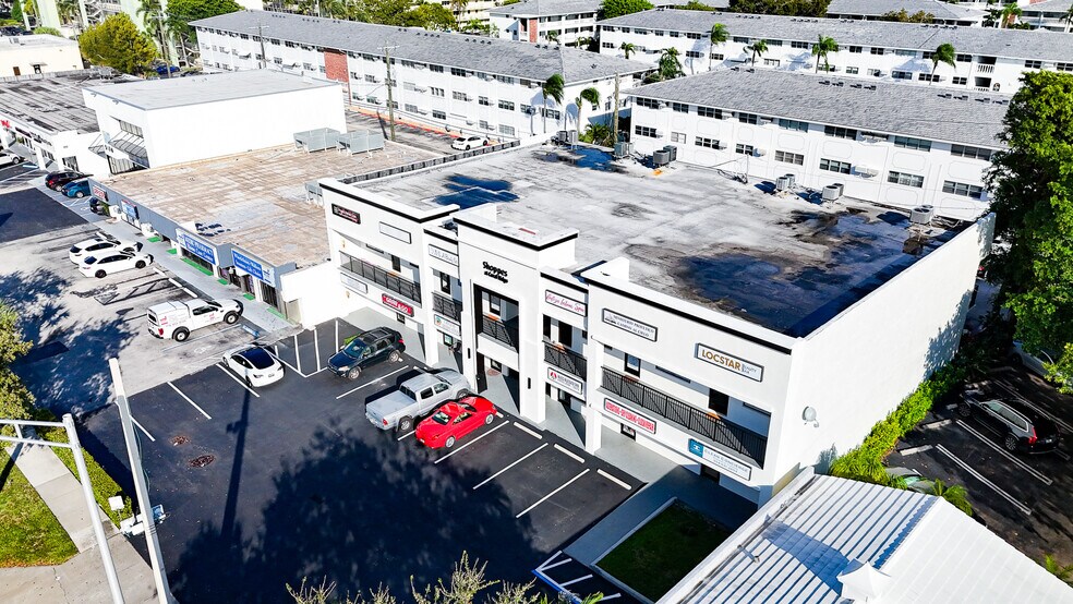 More Photos Of 5130 N Federal Hwy, Fort Lauderdale Storefront Retail Office For Lease