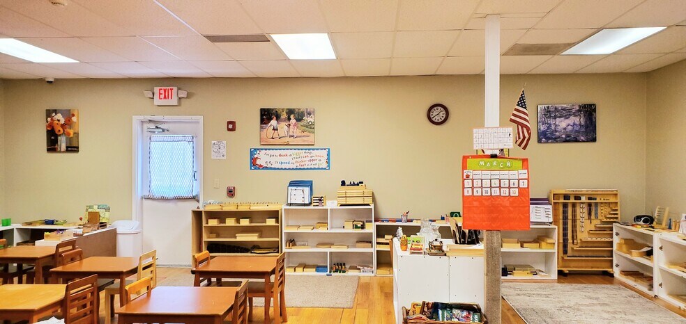 More Photos Of 4040 Johns Creek Pky, Suwanee General Retail For Sale