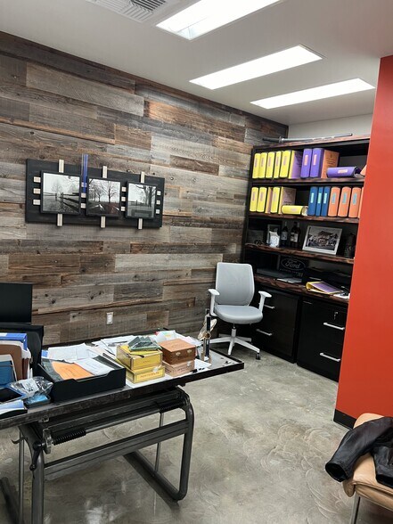 More Photos Of 4210-4212 E La Palma Ave, Anaheim Warehouse For Sale