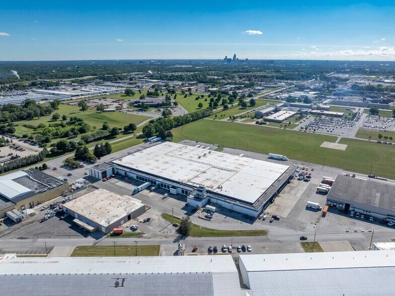 More Photos Of 4001 W Minnesota St, Indianapolis Refrigeration Cold Storage For Sale