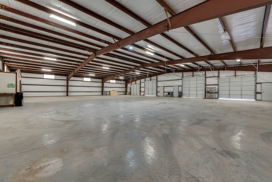 More Photos Of 14540 Dogwood Ave, Gardendale Industrial For Sale