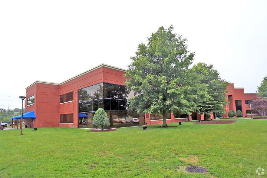 More Photos Of 1434 Crossways Blvd, Chesapeake Office For Lease