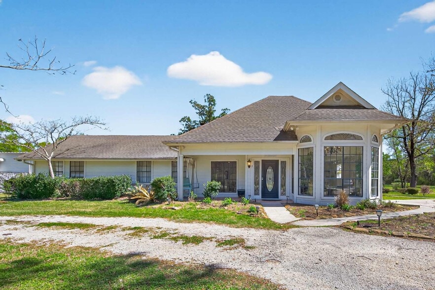 More Photos Of 12244 Serenity Rose Dr, Conroe Lodge Meeting Hall For Sale