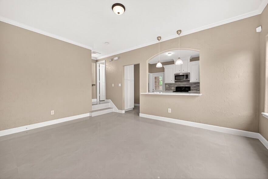 More Photos Of 14134 Packard St, Houston Specialty For Sale
