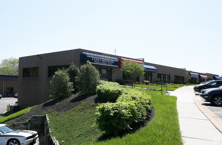 More Photos Of 9502-9644 Deereco Rd, Timonium Flex For Lease