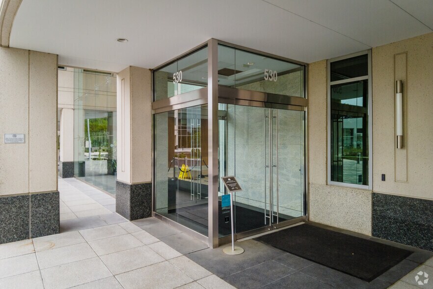 More Photos Of 530 Gaither Rd, Rockville Office For Lease
