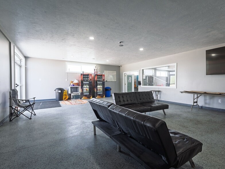 More Photos Of 17612 State Route 3, Watertown Showroom For Sale