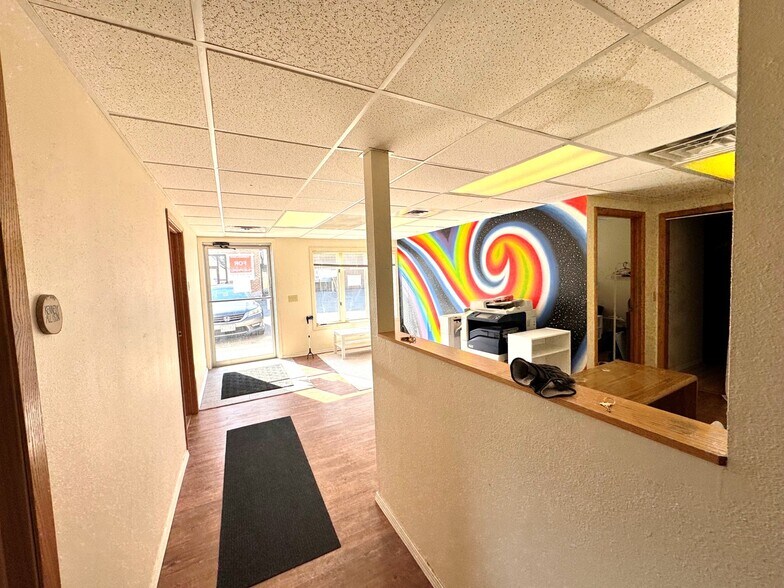 More Photos Of 1118 S Park St, Madison Office For Lease