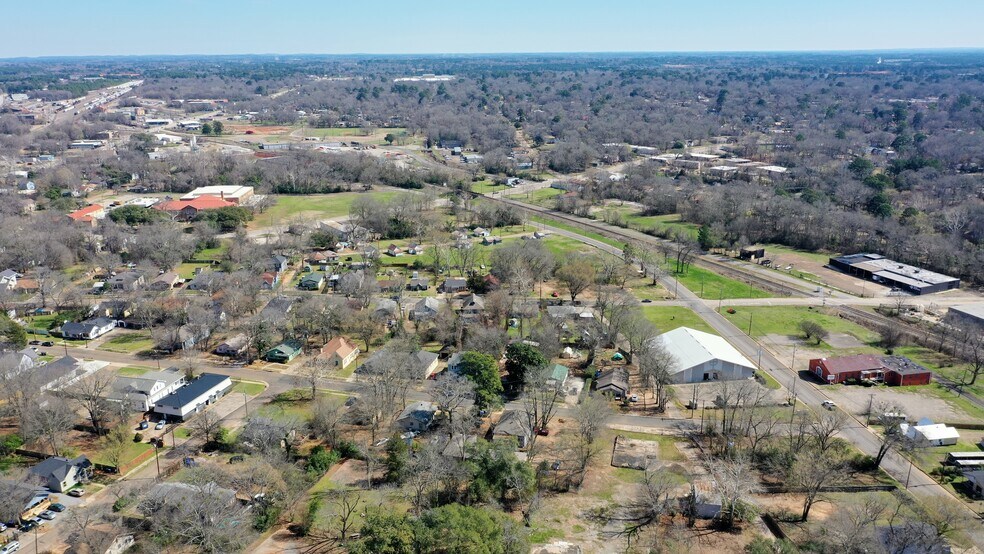 More Photos Of 443 S Main St, Longview Apartments For Sale