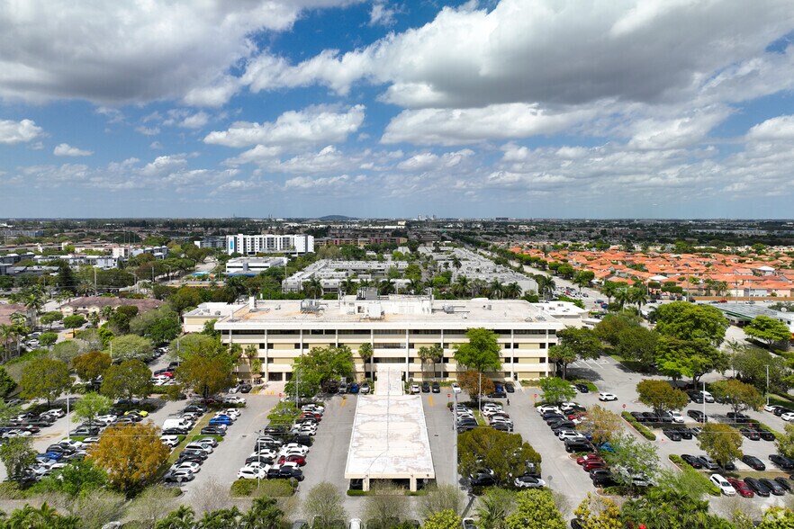 More Photos Of 8700 W Flagler St, Miami Office For Lease