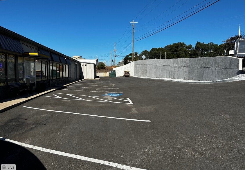 More Photos Of 139 New Hope Rd, Lawrenceville Warehouse For Sale