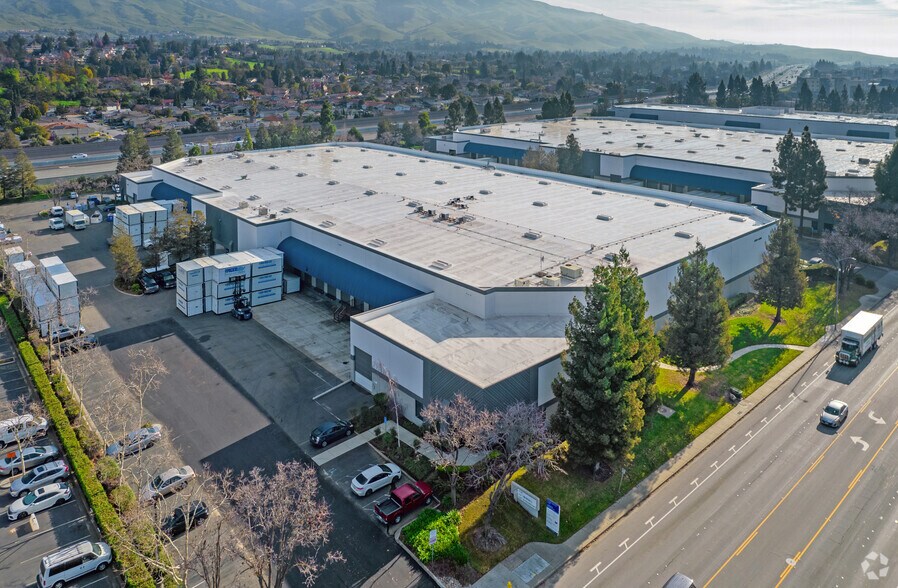 More Photos Of 44320-44380 Osgood Rd, Fremont Warehouse For Lease