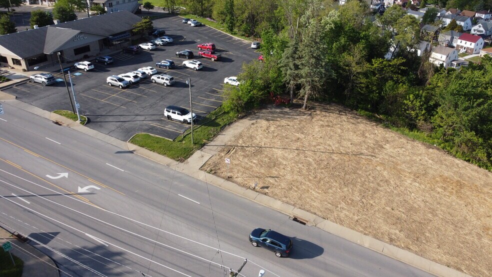 More Photos Of 2225-2235 Sunset Blvd, Steubenville Land For Sale