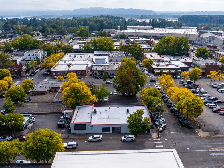 More Photos Of 302 NE 6th Ave, Camas Freestanding For Lease