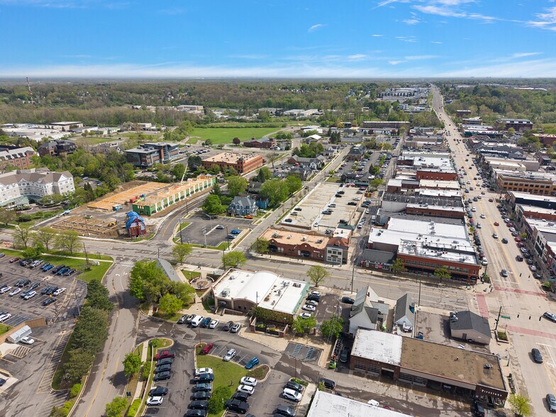 More Photos Of 150 E University Dr, Rochester Storefront Retail Office For Lease