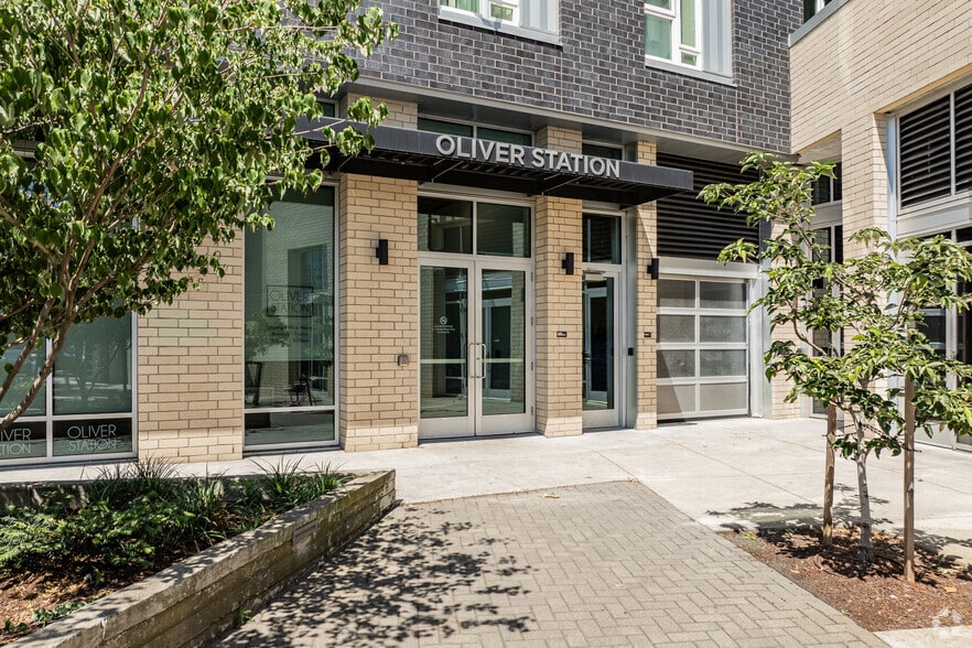 More Photos Of 5990 SE 92nd Ave, Portland Apartments For Lease