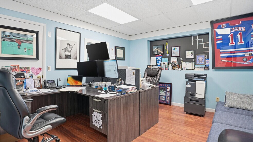 More Photos Of 18 Unqua Rd, Massapequa Loft Creative Space For Sale