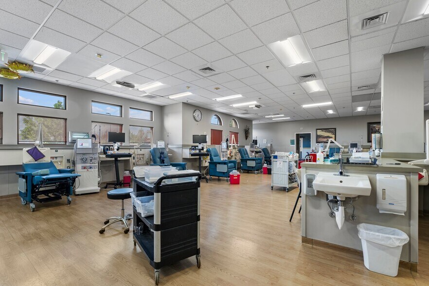 More Photos Of 6825 Burden Blvd, Pasco Medical For Sale