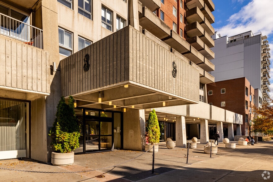 More Photos Of 3535 Av Papineau, Montréal Apartments For Sale