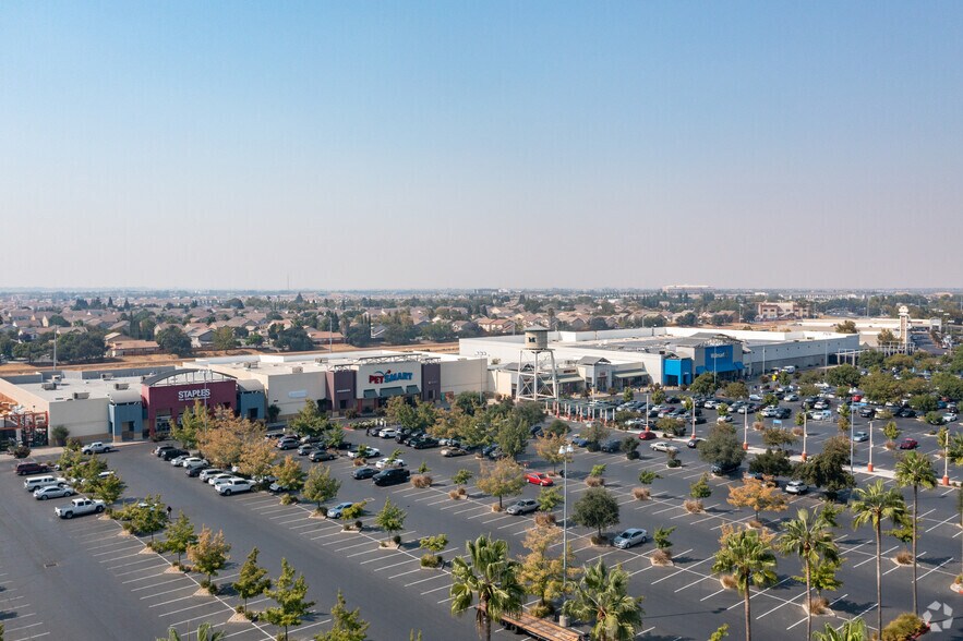 More Photos Of 3501-3711 Truxel Rd, Sacramento Unknown For Lease