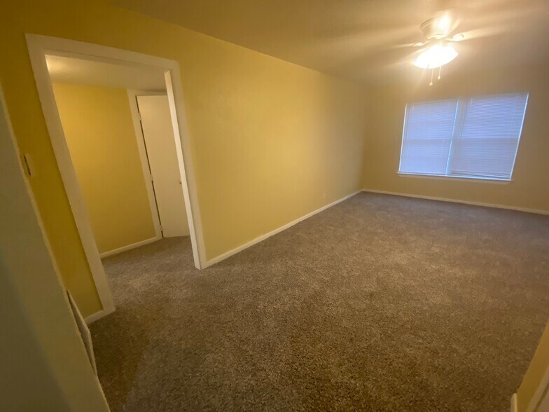 More Photos Of 807 Sissom Rd, Killeen Apartments For Sale